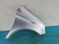 Błotnik przód prawy Toyota Yaris I srebrny
