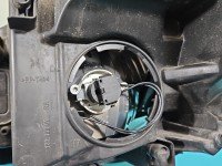 Reflektor prawy lampa przód Opel Astra IV J EUROPA