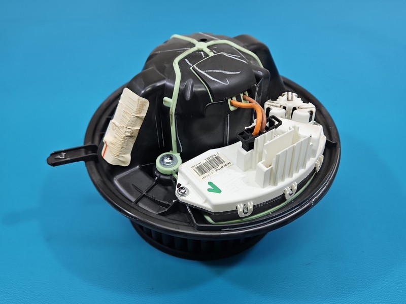 Dmuchawa nawiewu wentylator BMW X3 F25 europa T1021327U