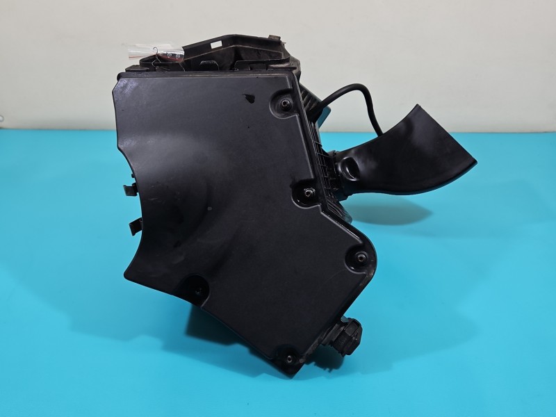 Obudowa filtra powietrza Audi A5 8T 3.0 tdi V6 8K0133837B, 8K0129604