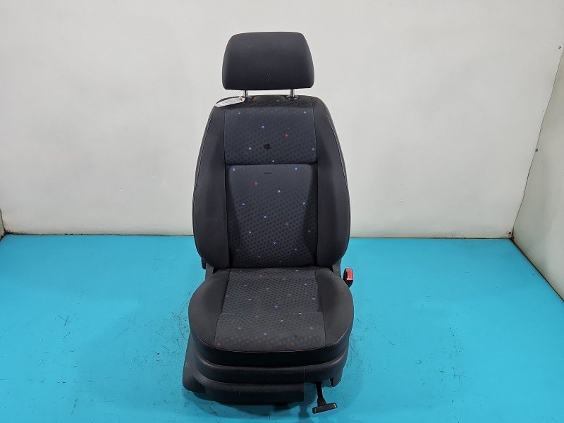 Fotel prawy przód pasażera Vw Polo IV 9N