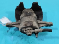 Zacisk przód lewy Toyota Avensis II T25 2.0 d4d