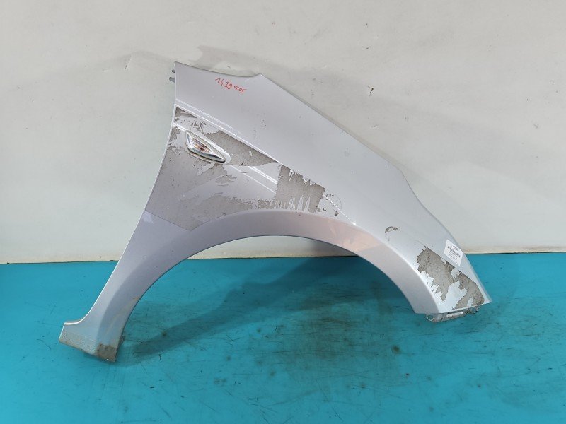 Błotnik przód prawy Kia Ceed II 12-18 srebrny