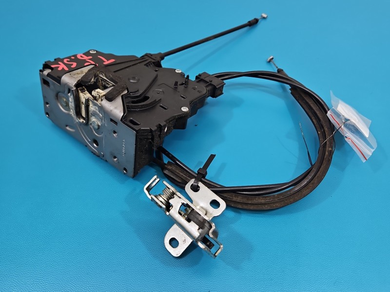 Zamek tył prawy Peugeot Boxer II drzwi skrzydłowe . 6pin 1345728080