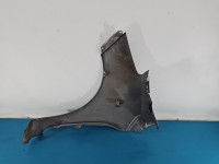 Błotnik przód prawy Toyota Yaris II srebrny 1F8