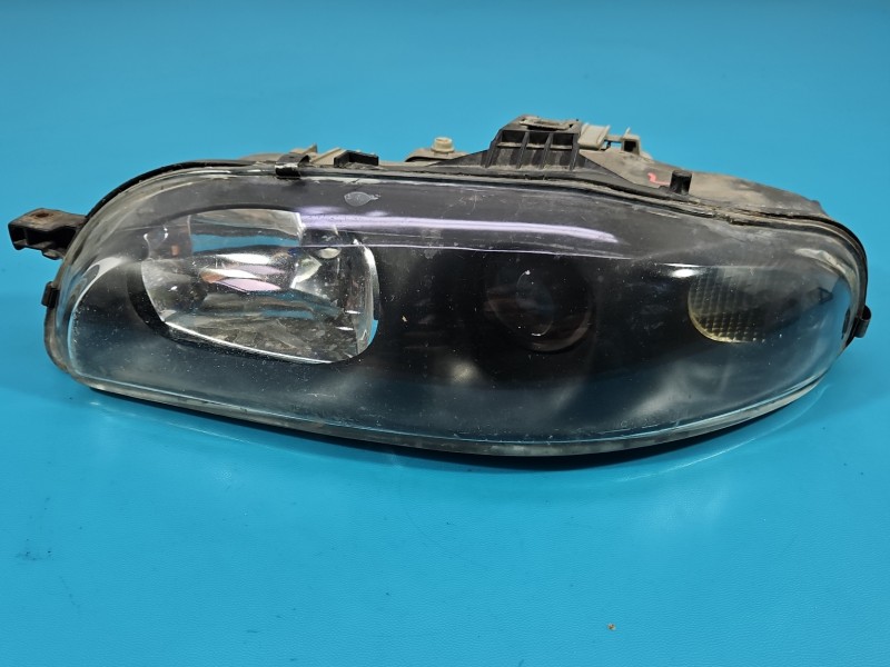 Reflektor lewy lampa przód Fiat Marea EUROPA