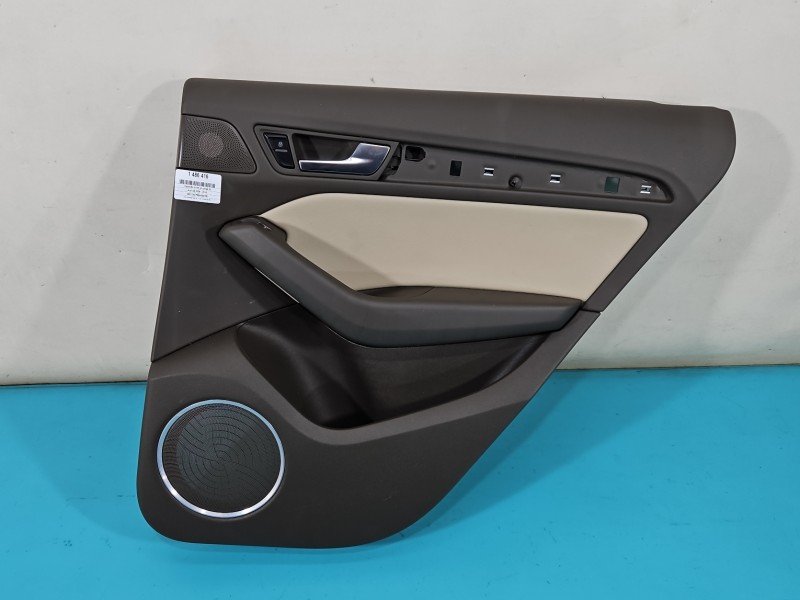 Tapicerka drzwi tył prawa boczek AUDI Q5 08-