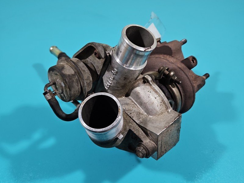 Turbosprężarka Toyota Corolla E12 17201-27030 2.0 D4D 110KM Turbosprężarka Toyota Corolla E12 17201-27030 2.0 D4D 110KM