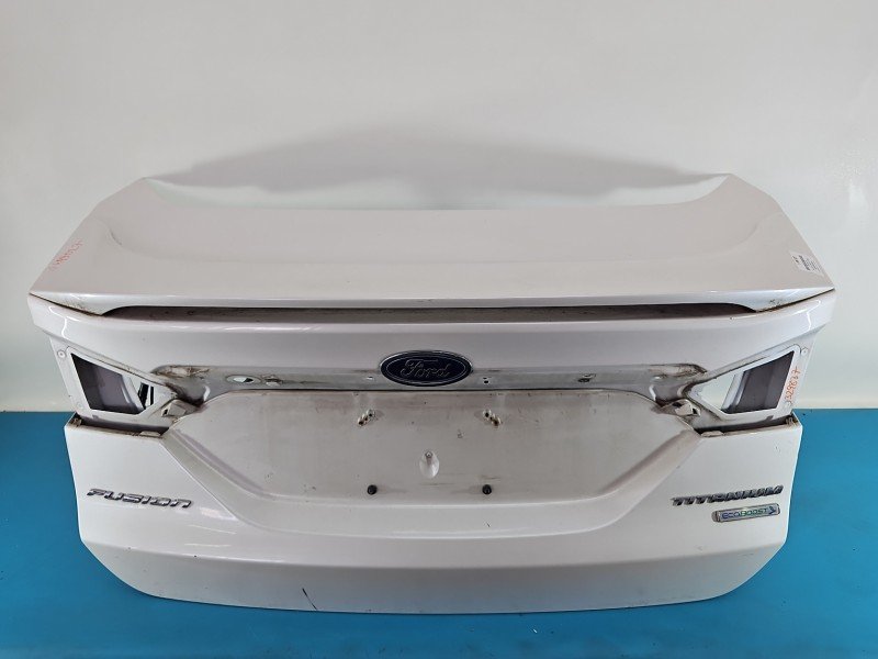 Klapa tył Ford Fusion USA 12-20 sedan 4d biały ug