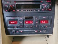 Konsola panel nawiewu Audi A4 B7 8E0820043AK