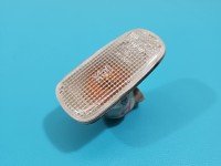 Kierunkowskaz przód prawy świateł Toyota Land Cruiser J200 07- 81520-37050