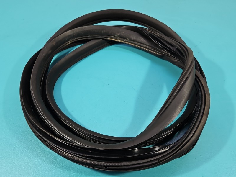 Uszczelka drzwi przód prawa Ford B-Max 12-17