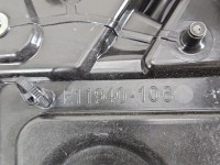 Podnośnik przód prawy SZYBY WINDA Skoda Octavia IV Europejska 5d HB 5Q0959802C, 5E3837656