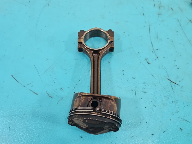 Tłok Alfa romeo 159 1.9 JTS (99A6000) 160KM