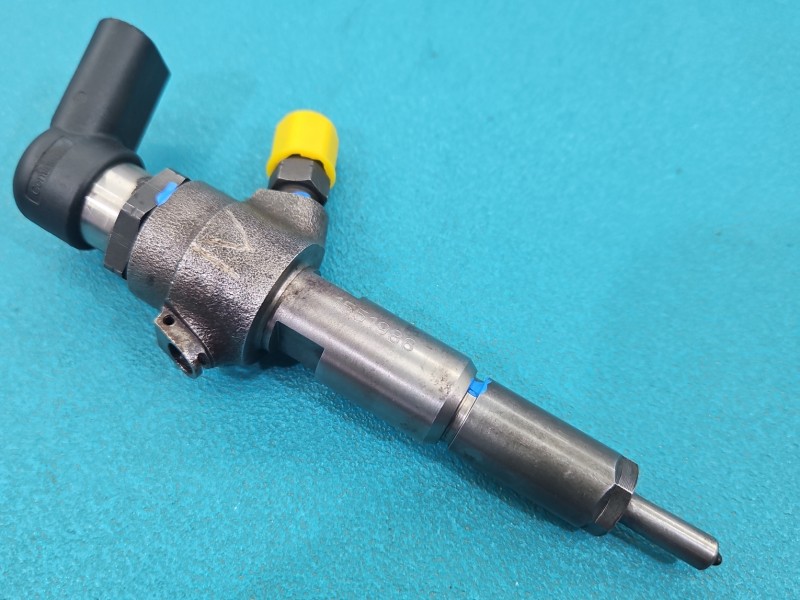 Wtryskiwacz Ford Fiesta Mk6 9654551080 1.4 tdci