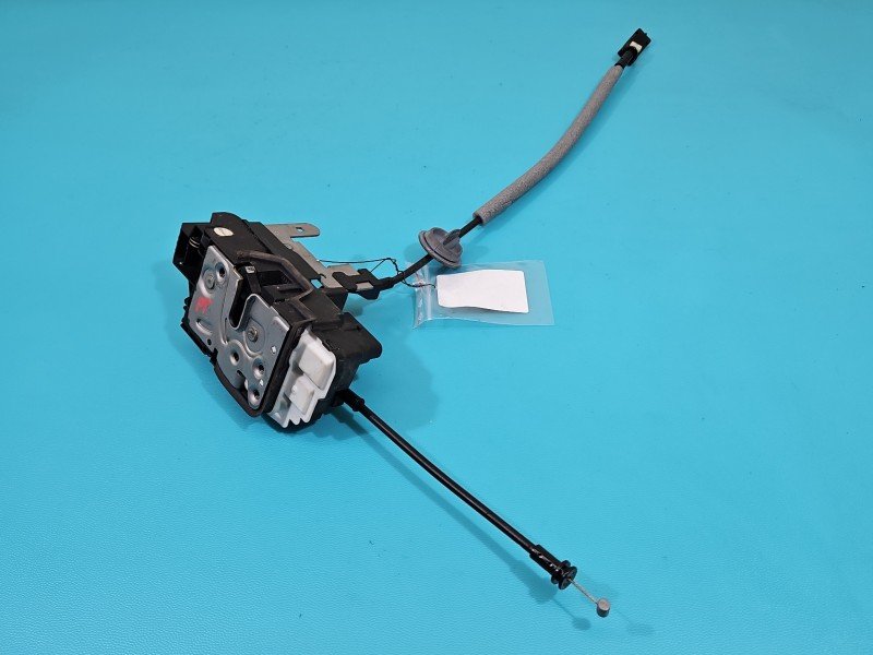 Zamek tył prawy 31440394 Volvo V40 II 12- Producent części: Volvo, 6 pin Zamek tył prawy 31440394 Volvo V40 II 12- Producent części: Volvo, 6 pin