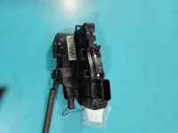 Zamek przód lewy 81310-3U000 Kia Sportage III 10-15 EUROPA Producent części: KIA, delikatne pękniecie obudowy, 6 pin