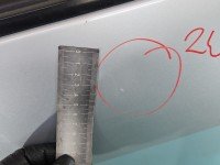 DRZWI PRZÓD LEWE KIEROWCY Toyota Aygo II 14-22 5d srebrny 1E7/FB21