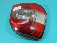 Lampa tył lewa Renault Scenic I HB Z LISTWĄ ŻARÓWKOWĄ / 99-03 (dymiona) EUROPA