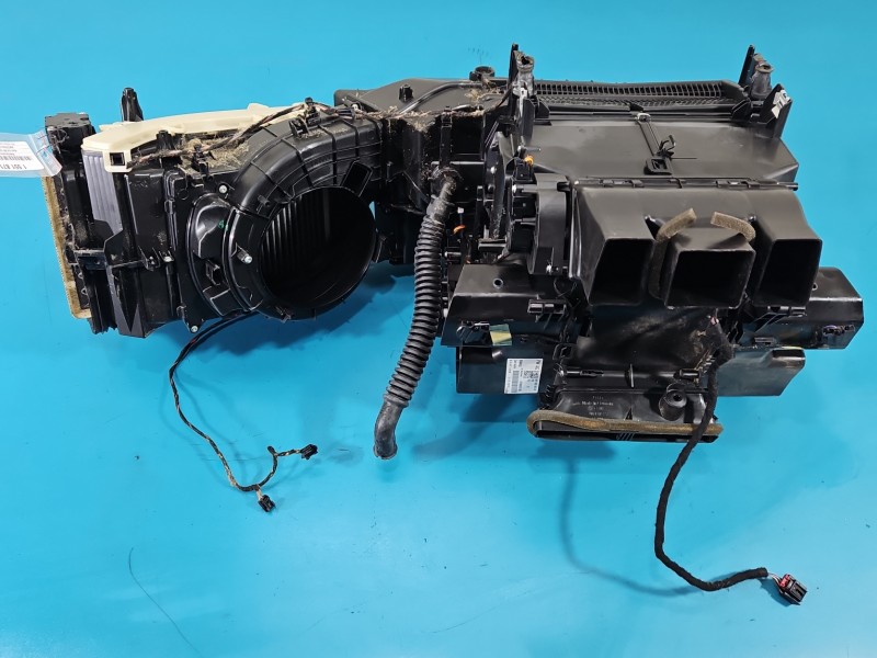 Nagrzewnica Audi A4 B9 8W1820005AF EUROPA