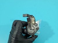 pompka Pompa paliwa Vw Passat B6 2.0 FSI Volkswagen, 2 pin