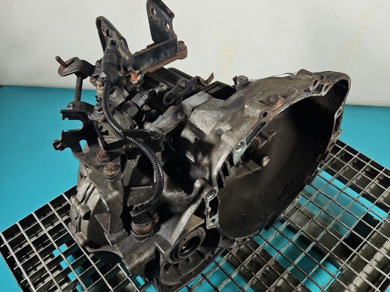 Skrzynia biegów Kia Sportage II 04-10 2.0 crdi