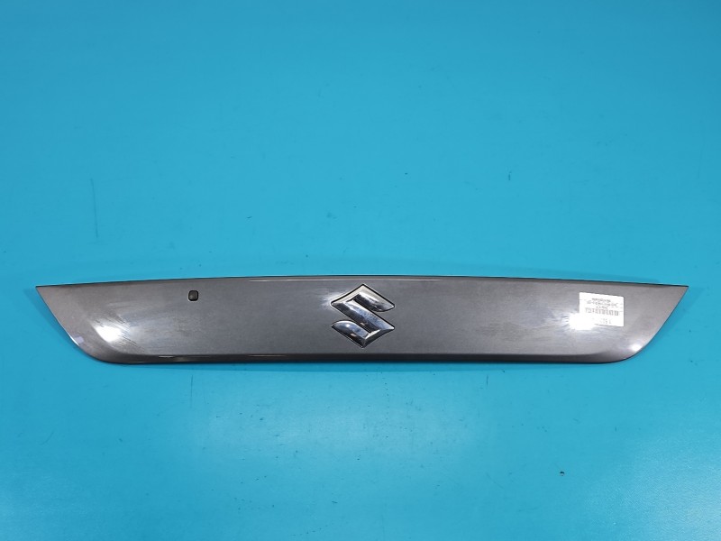 Blenda tył klapy Suzuki Sx4 S-Cross 13-21 ZQ6 C14 83941-61M3