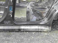 Próg lewy SŁUPEK ŚRODKOWY B Porsche Panamera I 970 HB 5d czarny M9Z