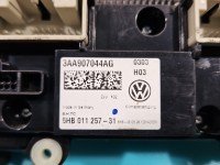 Konsola panel nawiewu Vw Jetta VI 3AA907044AG, 5HB011257-31