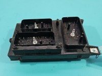 Skrzynka bezpieczników Opel Astra III H 13206748