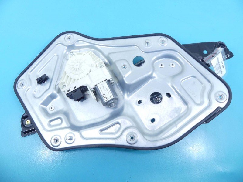Podnośnik przód prawy SZYBY WINDA 8K0959812 Skoda Yeti Europejska, 6PIN DRZWI PASAŻERA 5d HB