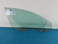Szyba drzwi przód prawa pasażera Vw Passat B7 rysy 2011R 10-14 kombi