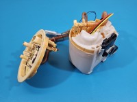 pompka Pompa paliwa BMW G30 2.0d 7476107 Producent części: BMW, 8pin