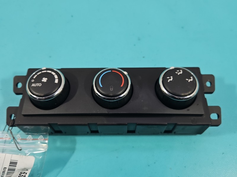 Konsola panel nawiewu Fiat Freemont 55111313AC