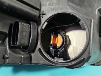 Reflektor prawy lampa przód Skoda Octavia III EUROPA