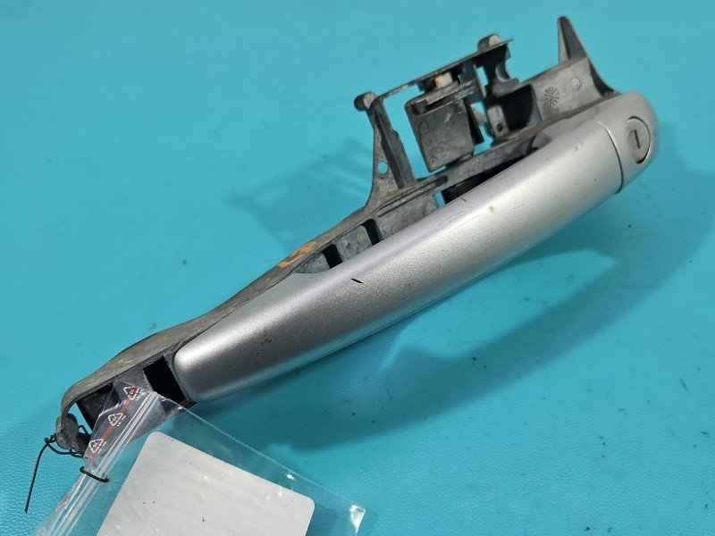 Klamka przód lewa zewnętrzna Citroen Berlingo II