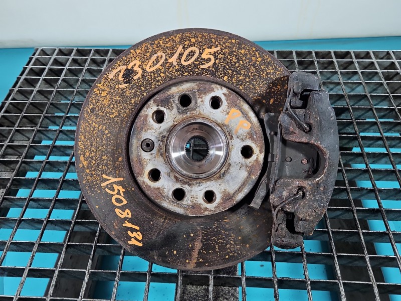 Zwrotnica prawa piasta przód 1.7 cdti Opel Astra III H