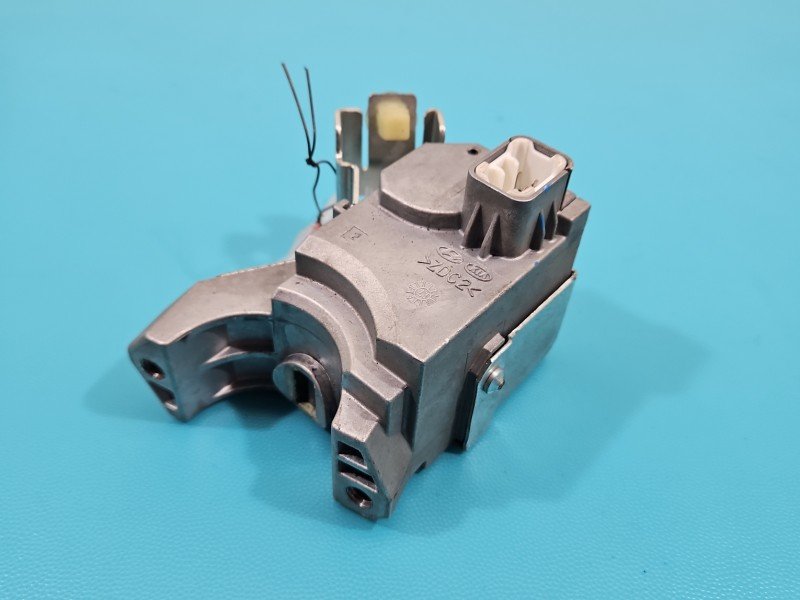 Blokada kierownicy Kia Optima IV 15-20 81900-D4710 Blokada kierownicy Kia Optima IV 15-20 81900-D4710