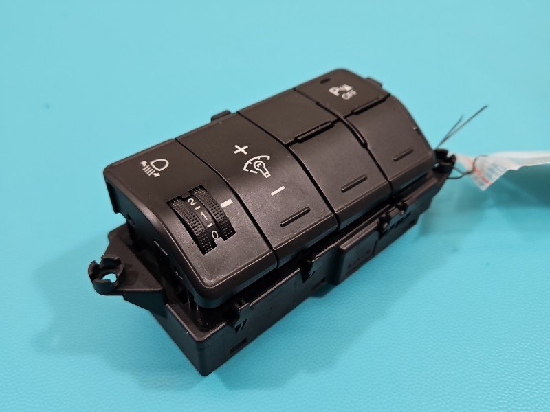 Przełącznik Hyundai I30 II 12-16 39Y1AB-1100 Przełącznik Hyundai I30 II 12-16 39Y1AB-1100