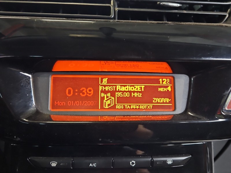 Wyświetlacz Citroen C3 II 09-16 96771584XT monitor