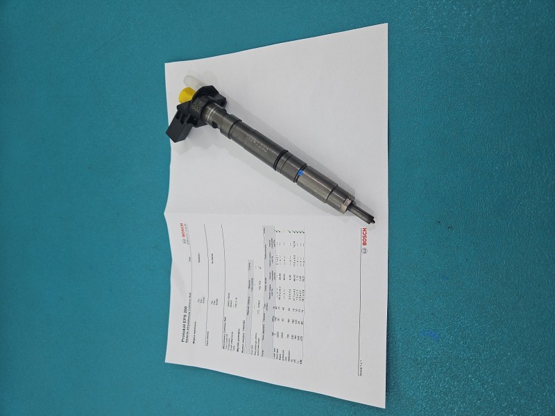 Wtryskiwacz Vw Passat CC 0445116030, 03L130277 2.0 tdi