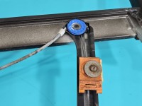 Podnośnik przód lewy Audi A3 8P 8P0959801E 3d HB