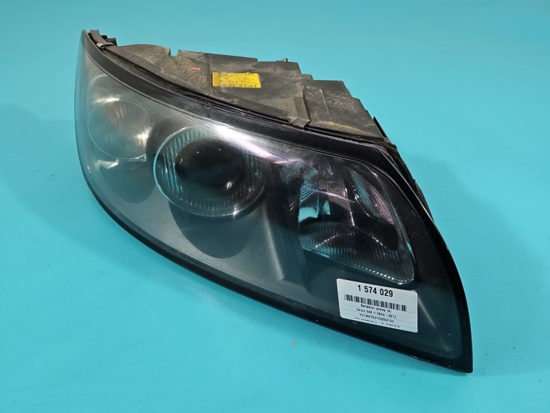 Reflektor prawy lampa przód Volvo S40 II V50 EUROPA 30698874