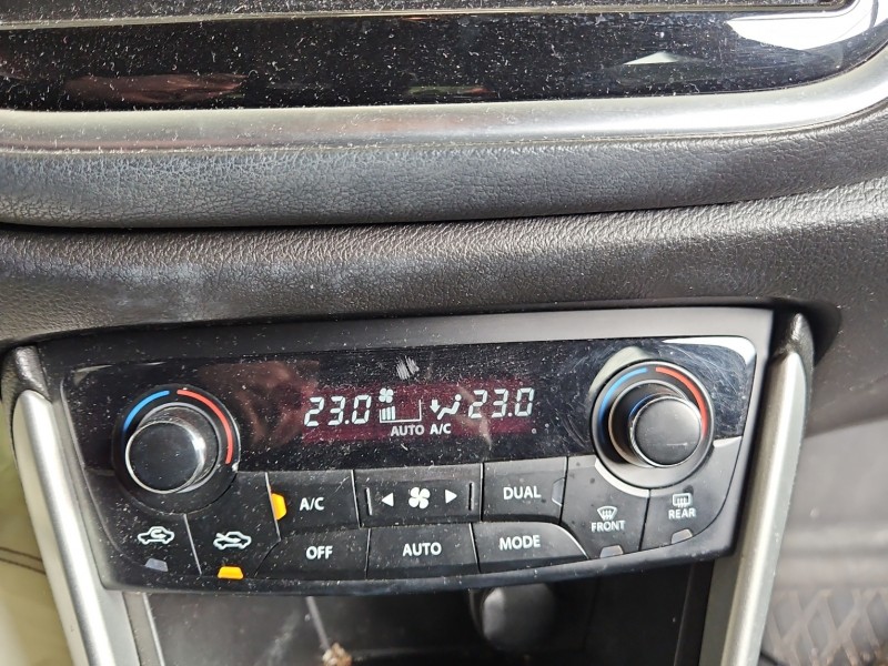 Konsola panel nawiewu Suzuki Sx4 S-Cross 13-21 39510-61M10