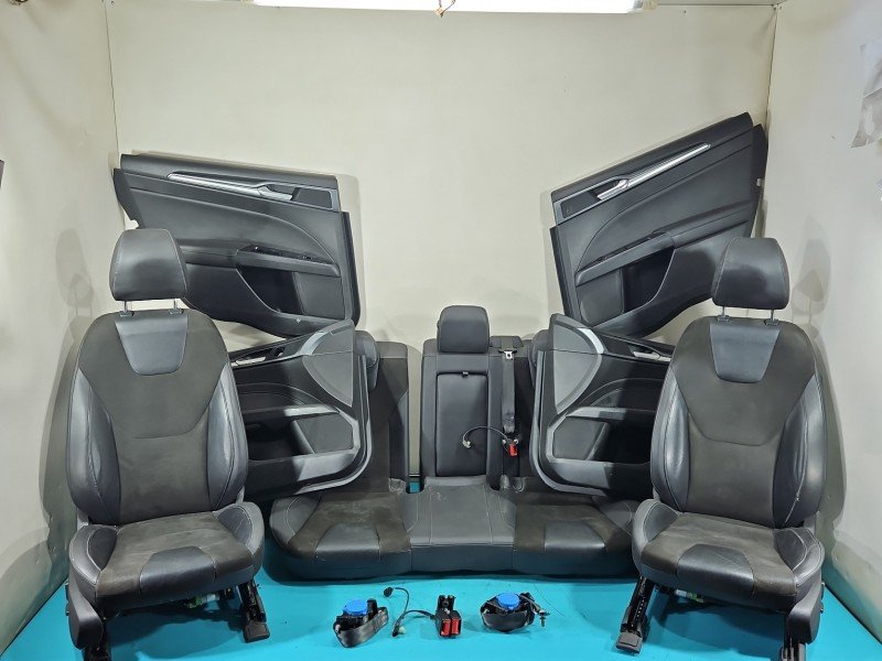 Fotele komplet kanapa Ford Mondeo Mk5 Fotele komplet kanapa Ford Mondeo Mk5