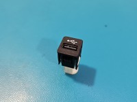 Gniazdo USB BMW X3 G01 745580