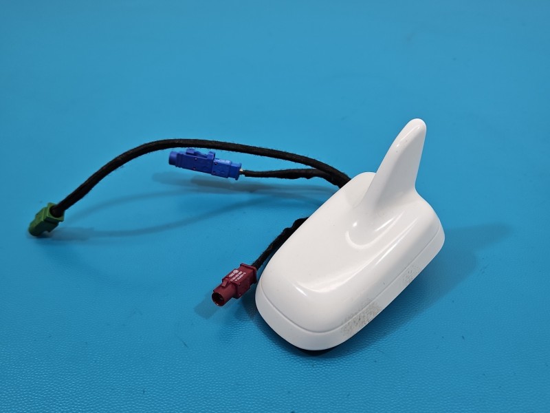 Antena AUDI Q5 08- 8R0035503G