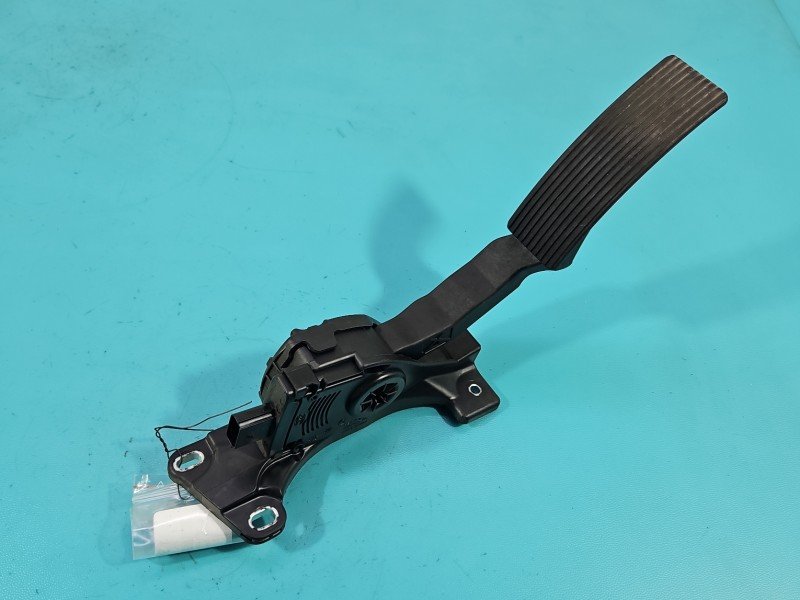 Pedał gazu potencjometr Jeep Grand Cherokee IV WK2 6PV933966 3.0 CRD