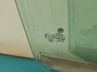Szyba drzwi przód prawa Vw Passat B7 kombi