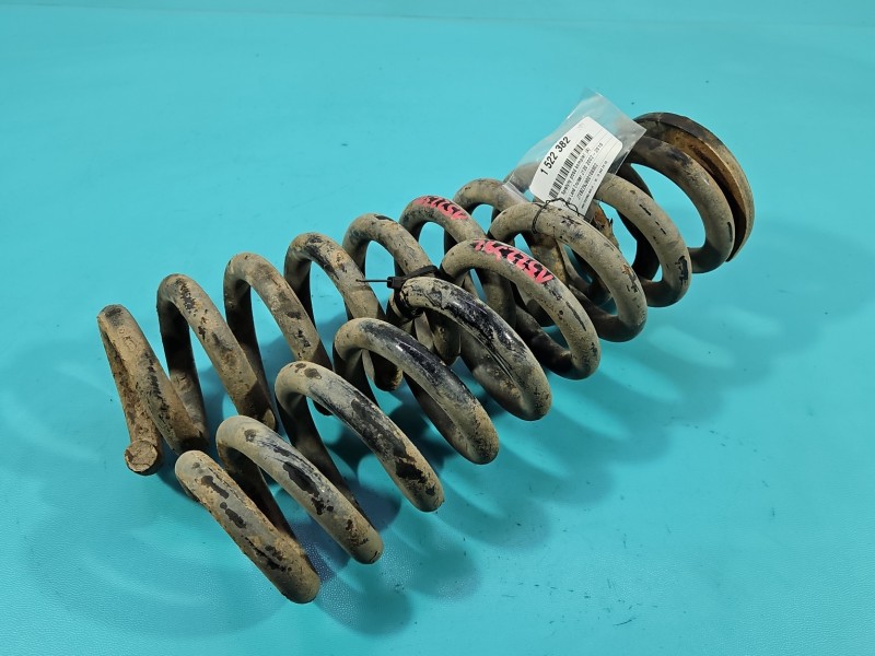 Sprężyny przód komplet Toyota Land Cruiser 120 J120 3.0 D4D (1KD)